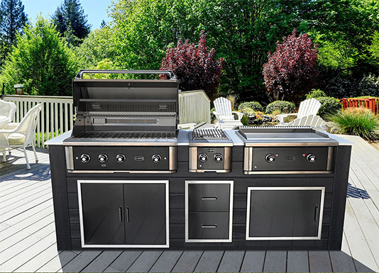 outdoor kitchen